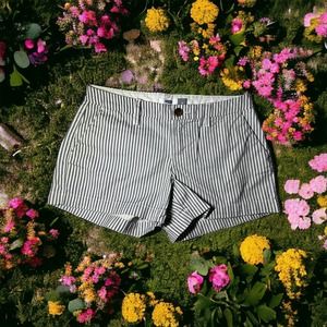 Old Navy Womens Size O White And Gray Stripe 5 Pocket Shorts 100% Cotton‎